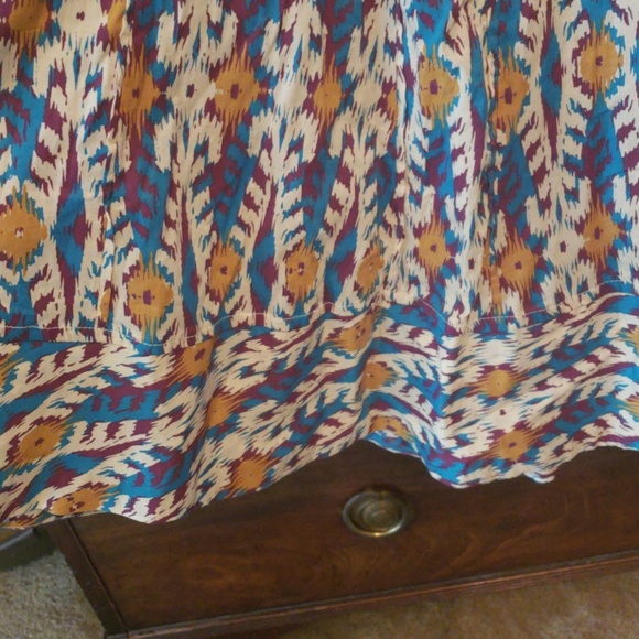 Skirt - Gorgeous Design - Picture 4 of 4